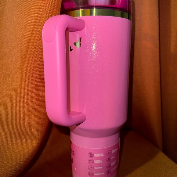 *BRAND NEW* Limited Edition Stanley Glinda Wicked Pink Quencher 40z Tumbler - Picture 2 of 5